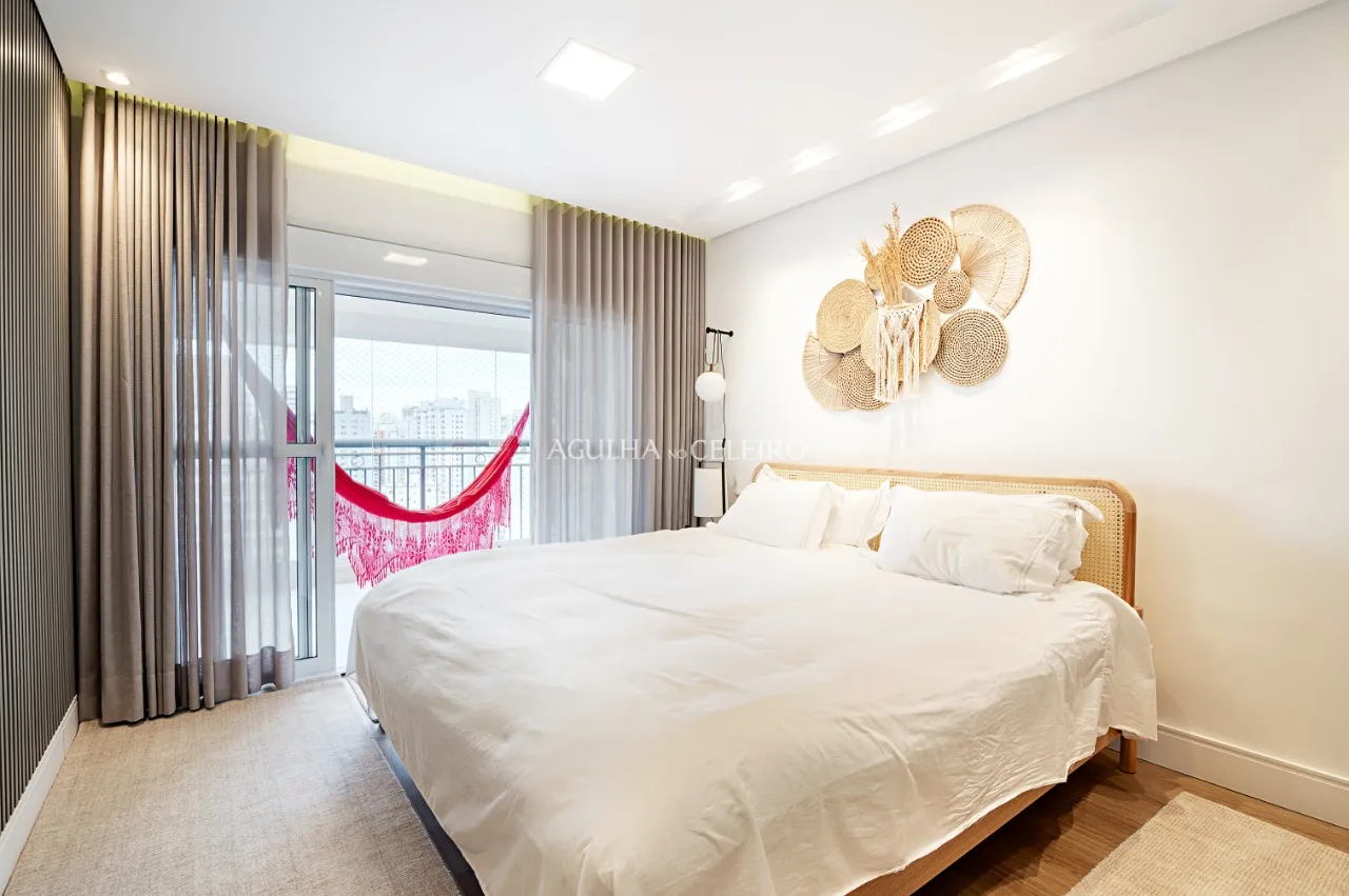 Edifício cobiçado em Moema Pássaros e apartamento apaixonante. – 14810