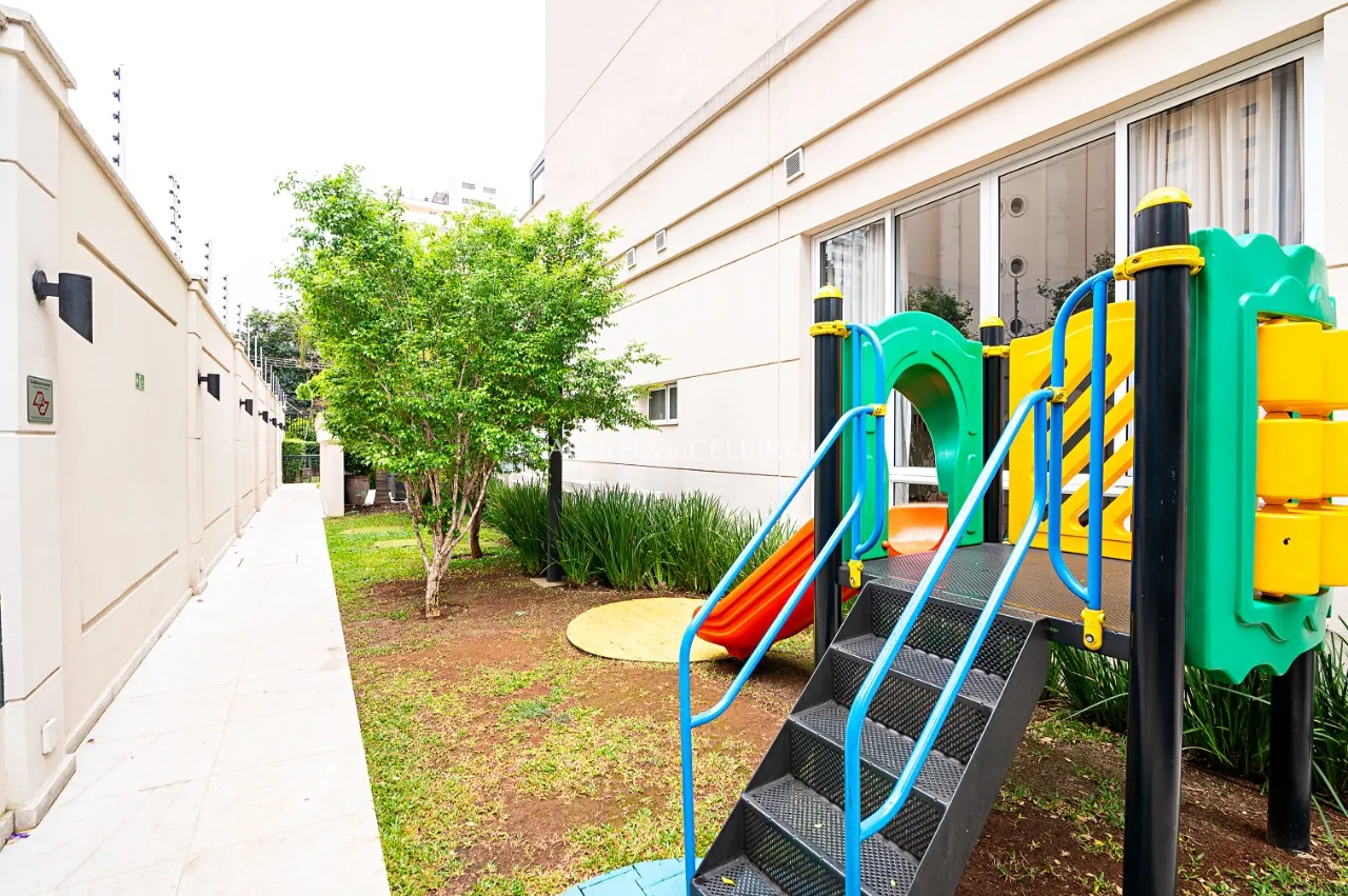 Edifício cobiçado em Moema Pássaros e apartamento apaixonante. – 14810