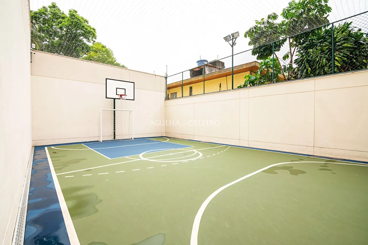 Edifício cobiçado em Moema Pássaros e apartamento apaixonante. – 14810