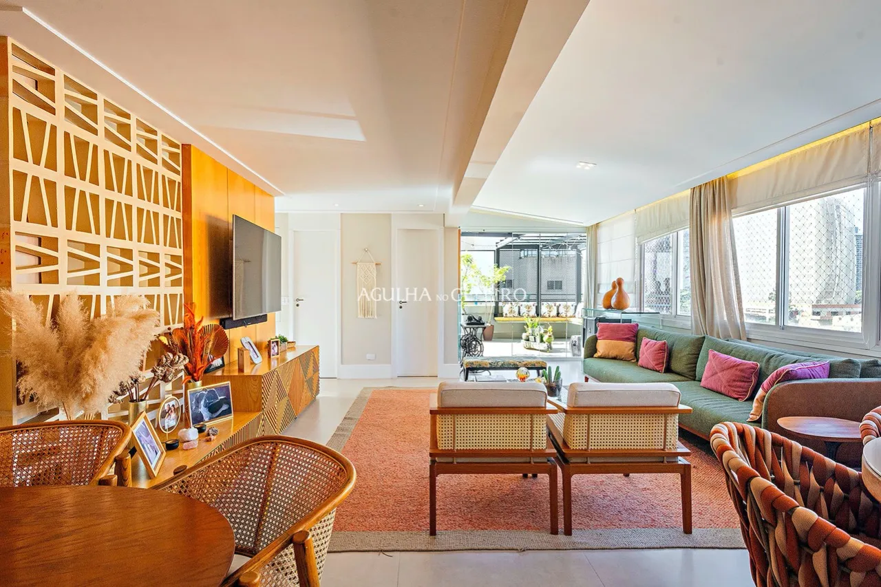 Cobertura com área externa e espaço gourmet em localização privilegiada – 16814