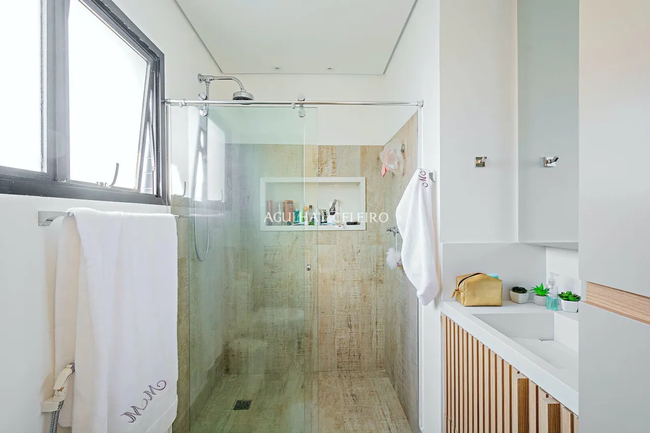 Cobertura com área externa e espaço gourmet em localização privilegiada – 16814