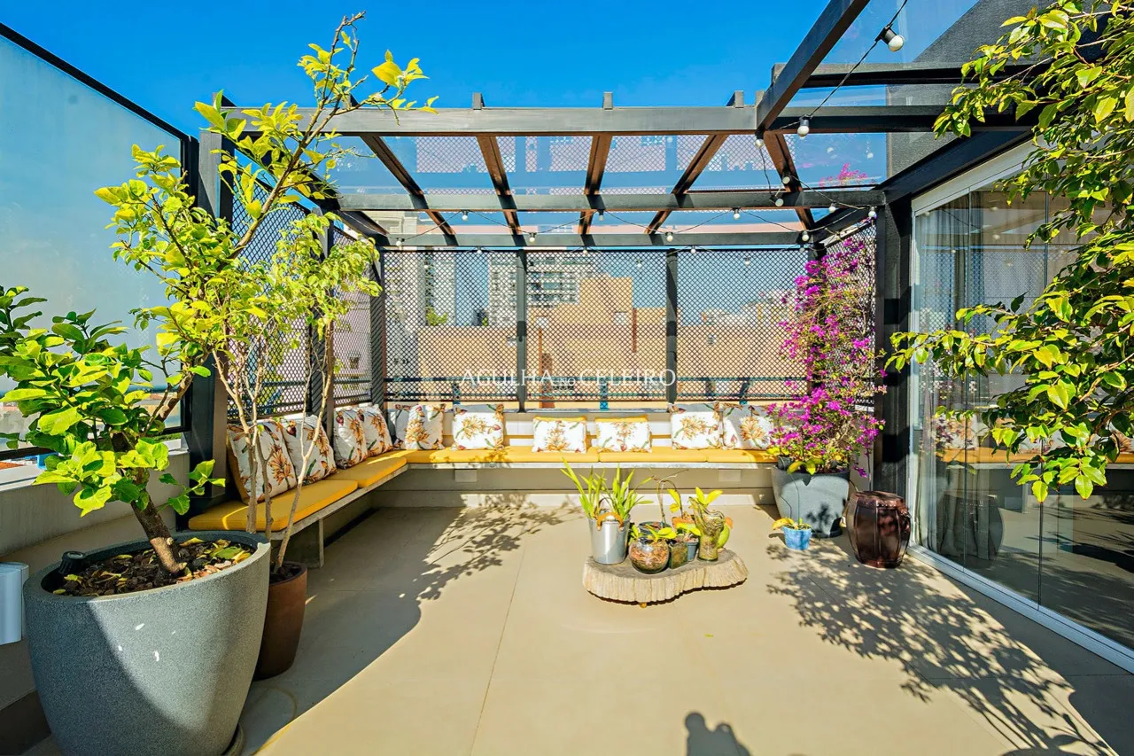 Cobertura com área externa e espaço gourmet em localização privilegiada – 16814