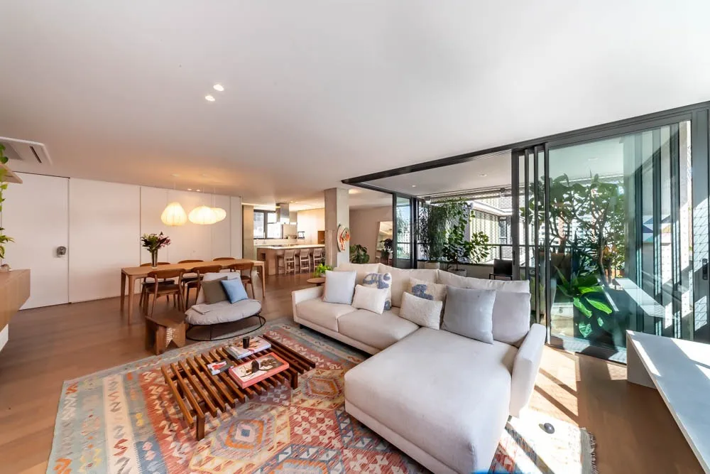 Apartamento com reforma linda, cheia de acabamentos charmosos, no melhor de Pinheiros. – 16923