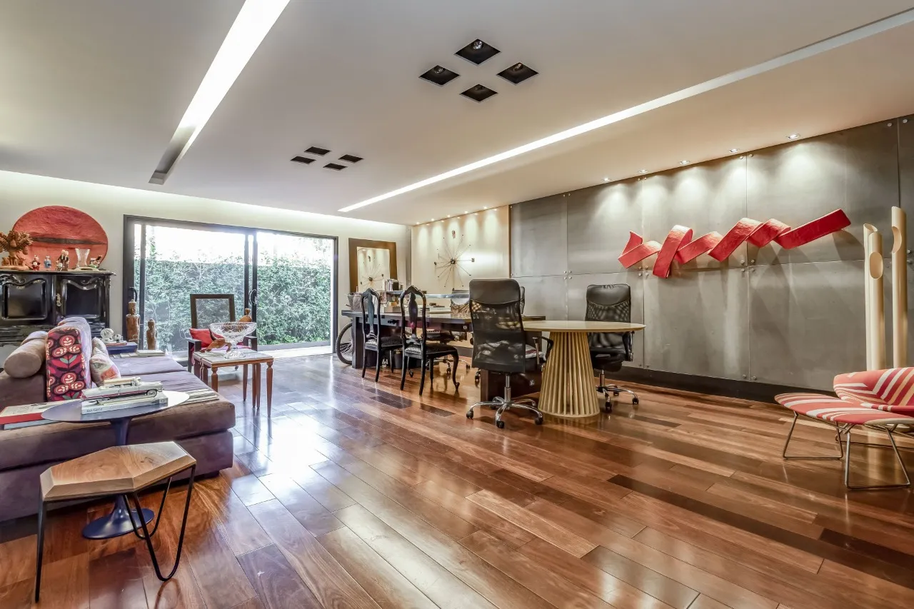 Casa espaçosa à venda em Alto de Pinheiros – 17116