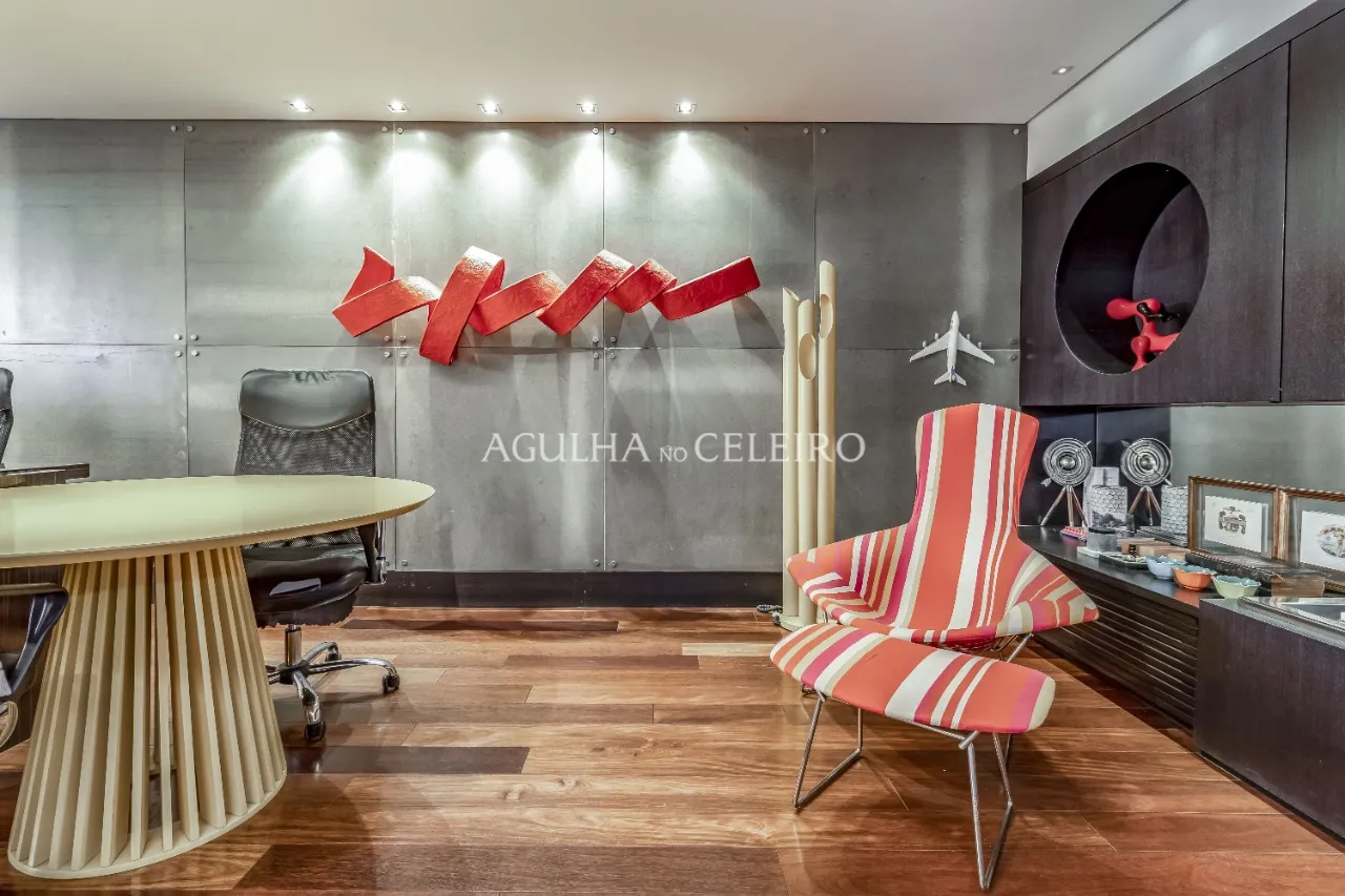 Casa espaçosa à venda em Alto de Pinheiros – 17116