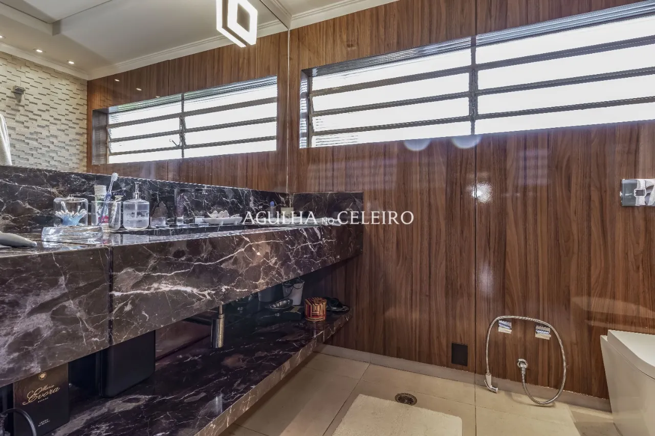 Casa espaçosa à venda em Alto de Pinheiros – 17116