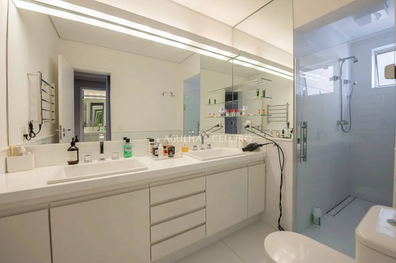 Apartamento com localização incrível para venda no Jardim Europa. – 17230