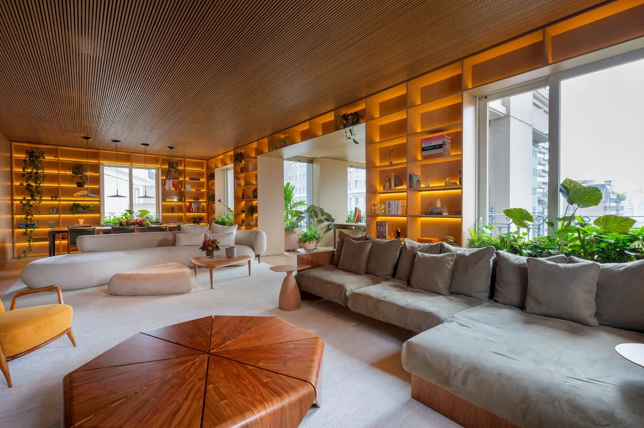 Apartamento com projeto de Marcio Kogan à venda no Jardim Europa – 18821