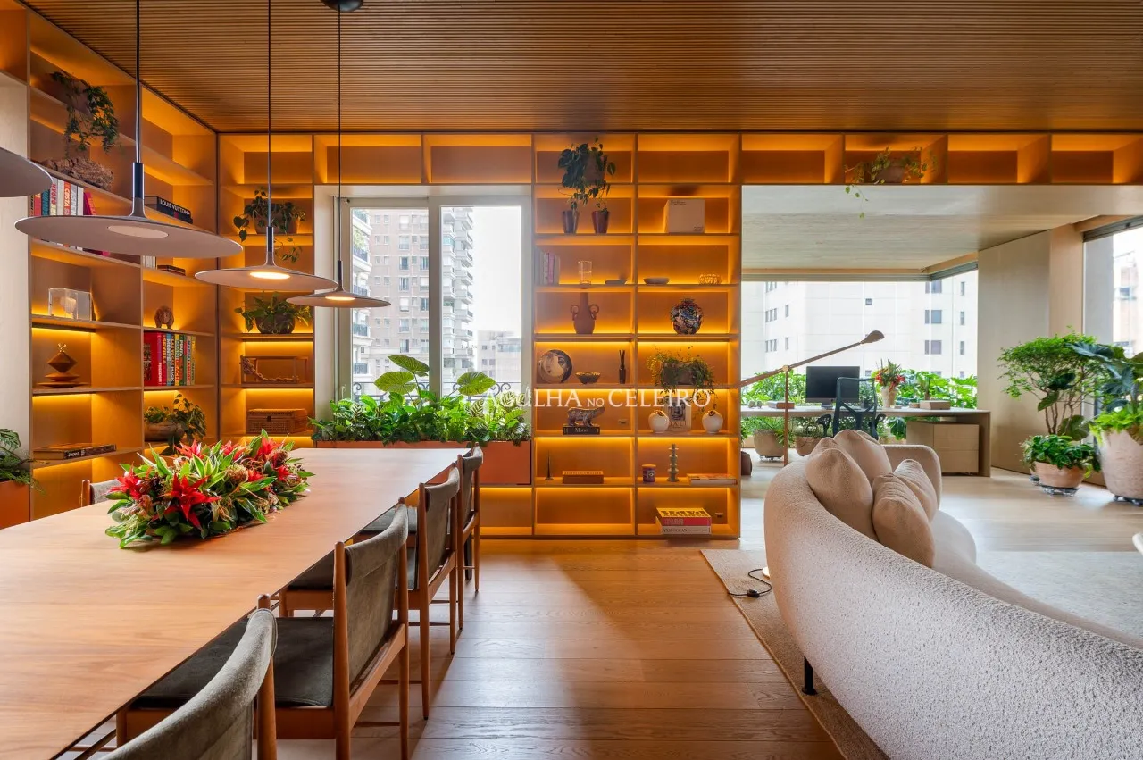 Apartamento com projeto de Marcio Kogan à venda no Jardim Europa – 18821