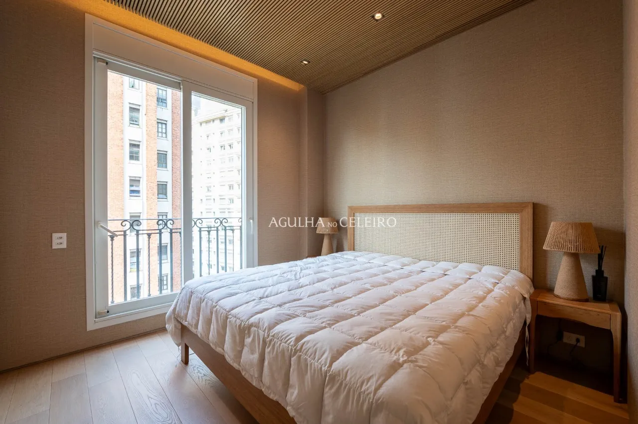 Apartamento com projeto de Marcio Kogan à venda no Jardim Europa – 18821