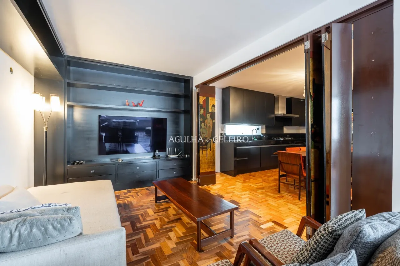 Conforto no Itaim: 178m² 100% Reformado, Mobiliado e com 2 Vagas – 19013