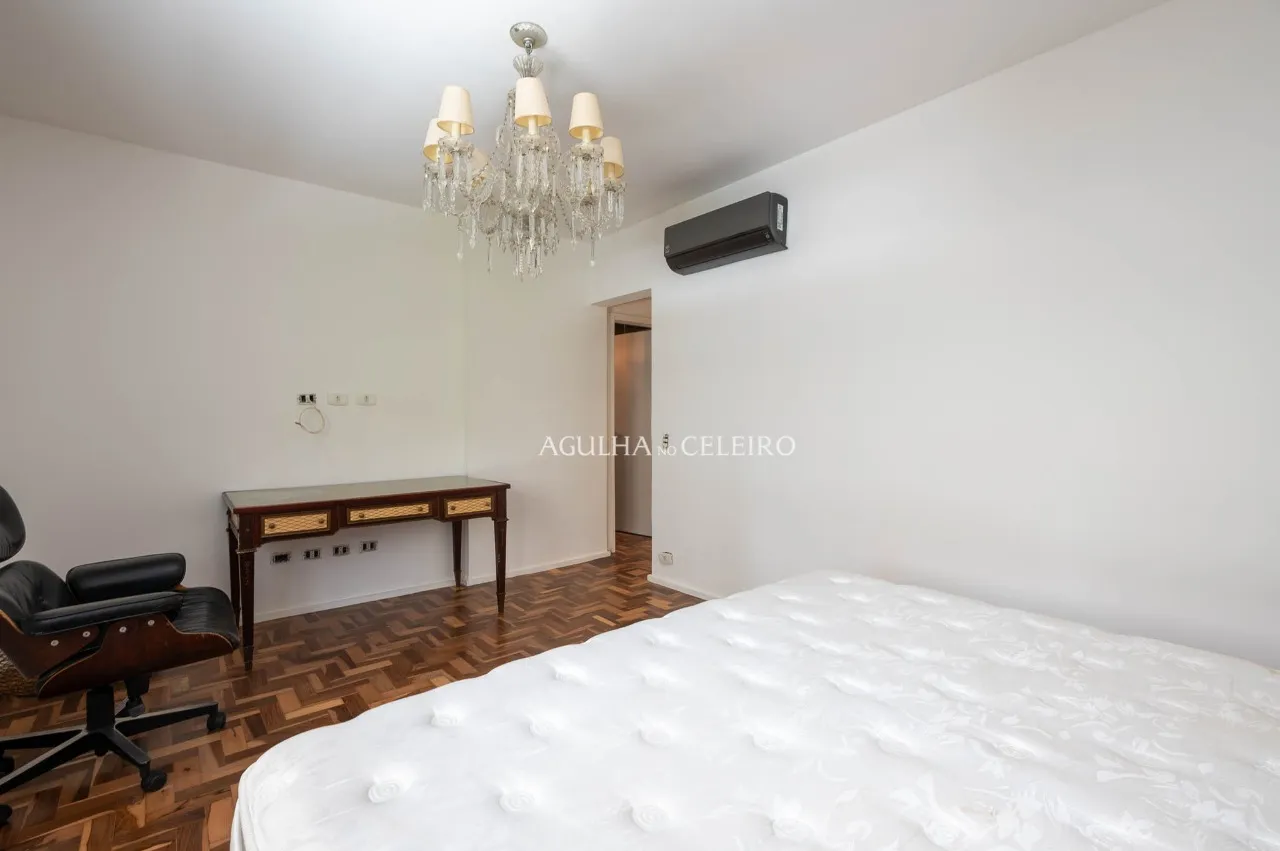 Conforto no Itaim: 178m² 100% Reformado, Mobiliado e com 2 Vagas – 19013