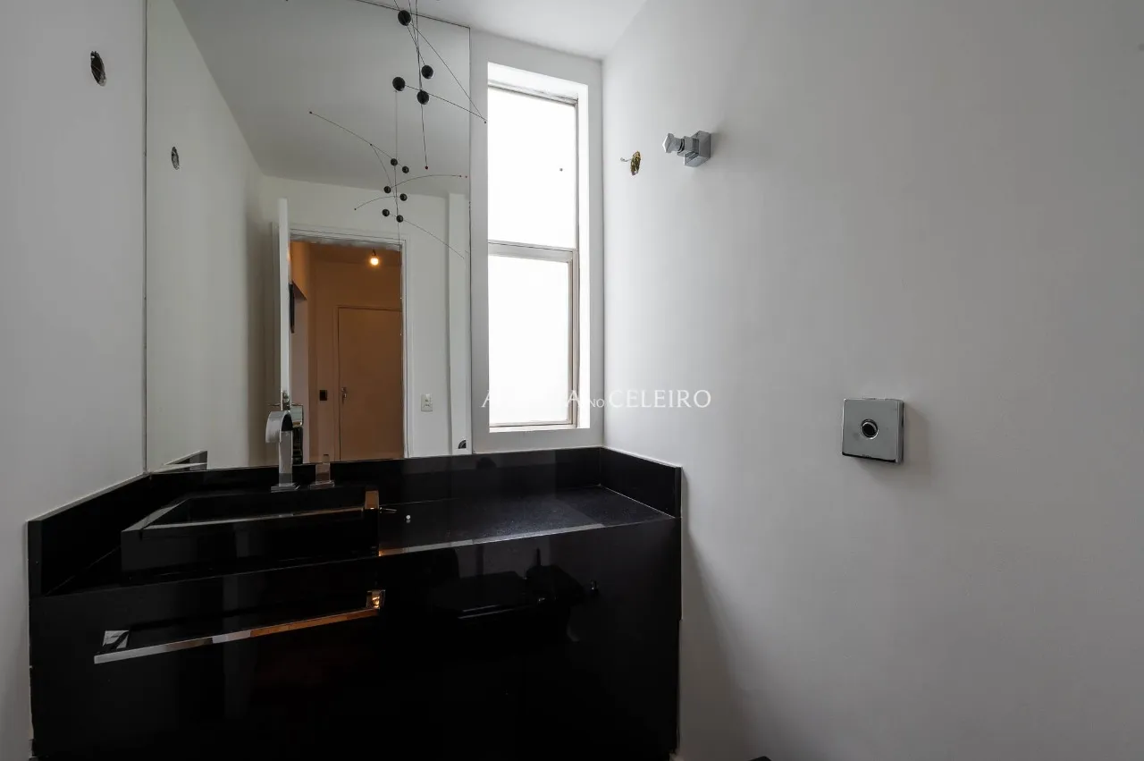 Conforto no Itaim: 178m² 100% Reformado, Mobiliado e com 2 Vagas – 19013