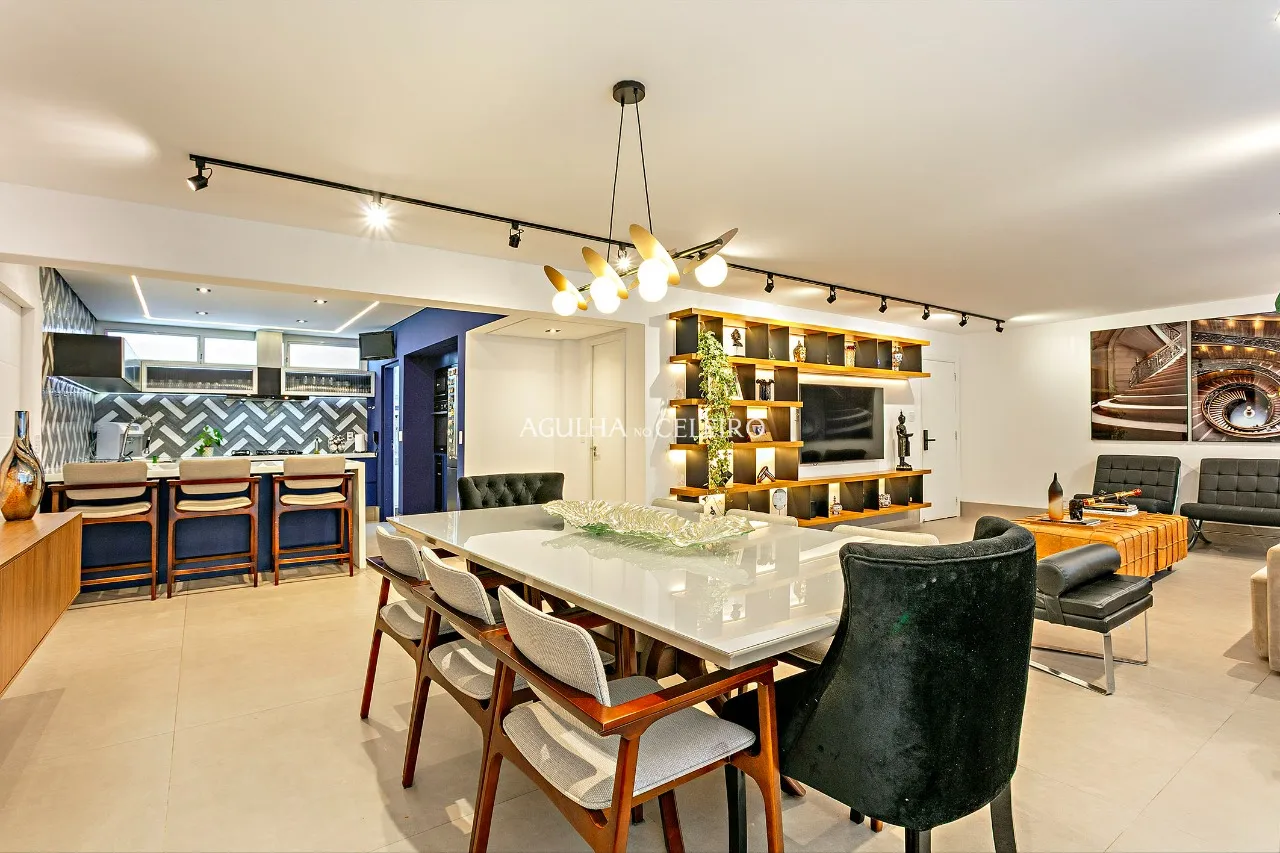 Totalmente reformado e impecável em localização privilegiada. – 20405 - _MWR6321