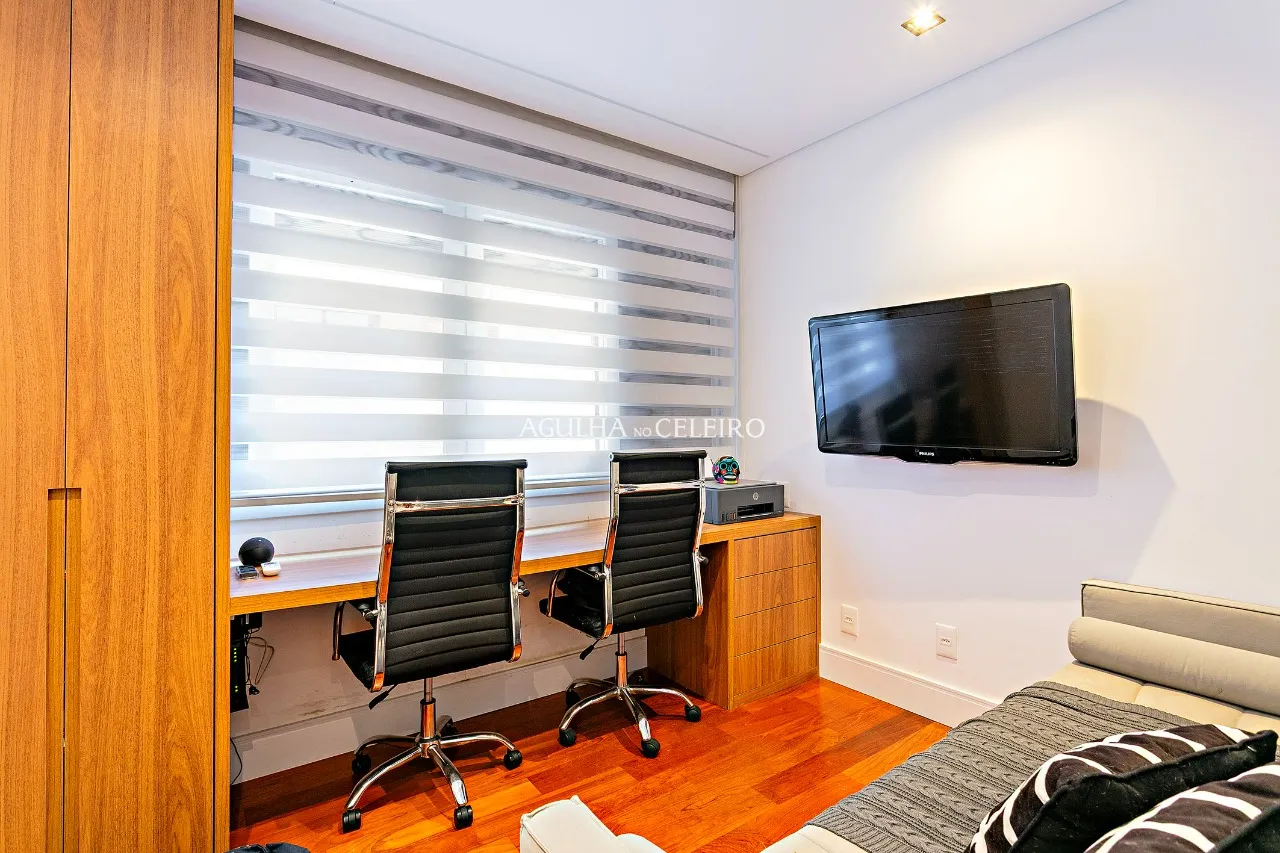 Totalmente reformado e impecável em localização privilegiada. – 20405 - _MWR6356