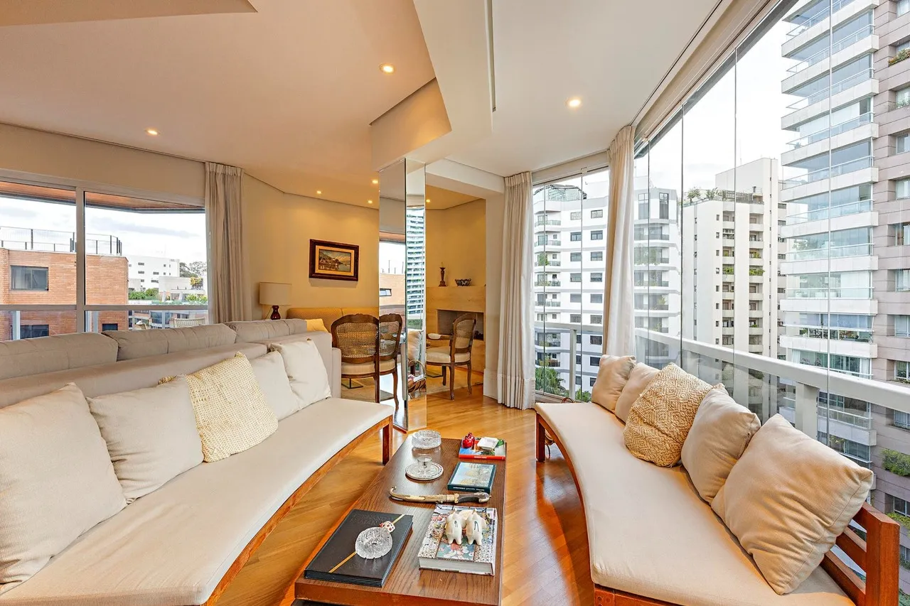 Cobertura triplex com vista excepcional próxima ao Parque Ibirapuera – 20667