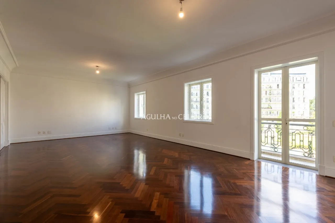 Apartamento sofisticado com 4 suítes e projeto assinado pelo renomado arquiteto João Armentano. – 20698