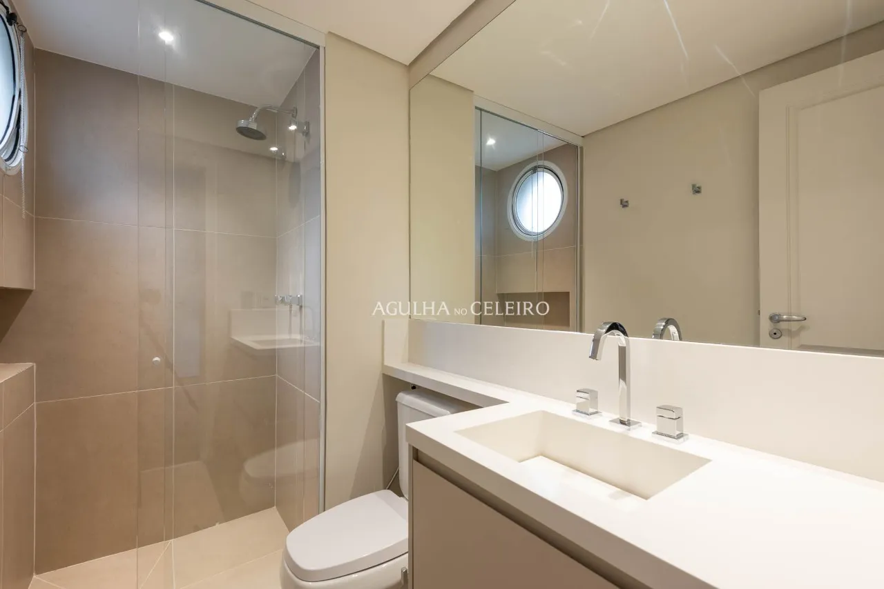 Apartamento reformado à venda em Moema Pássaros. – 20940