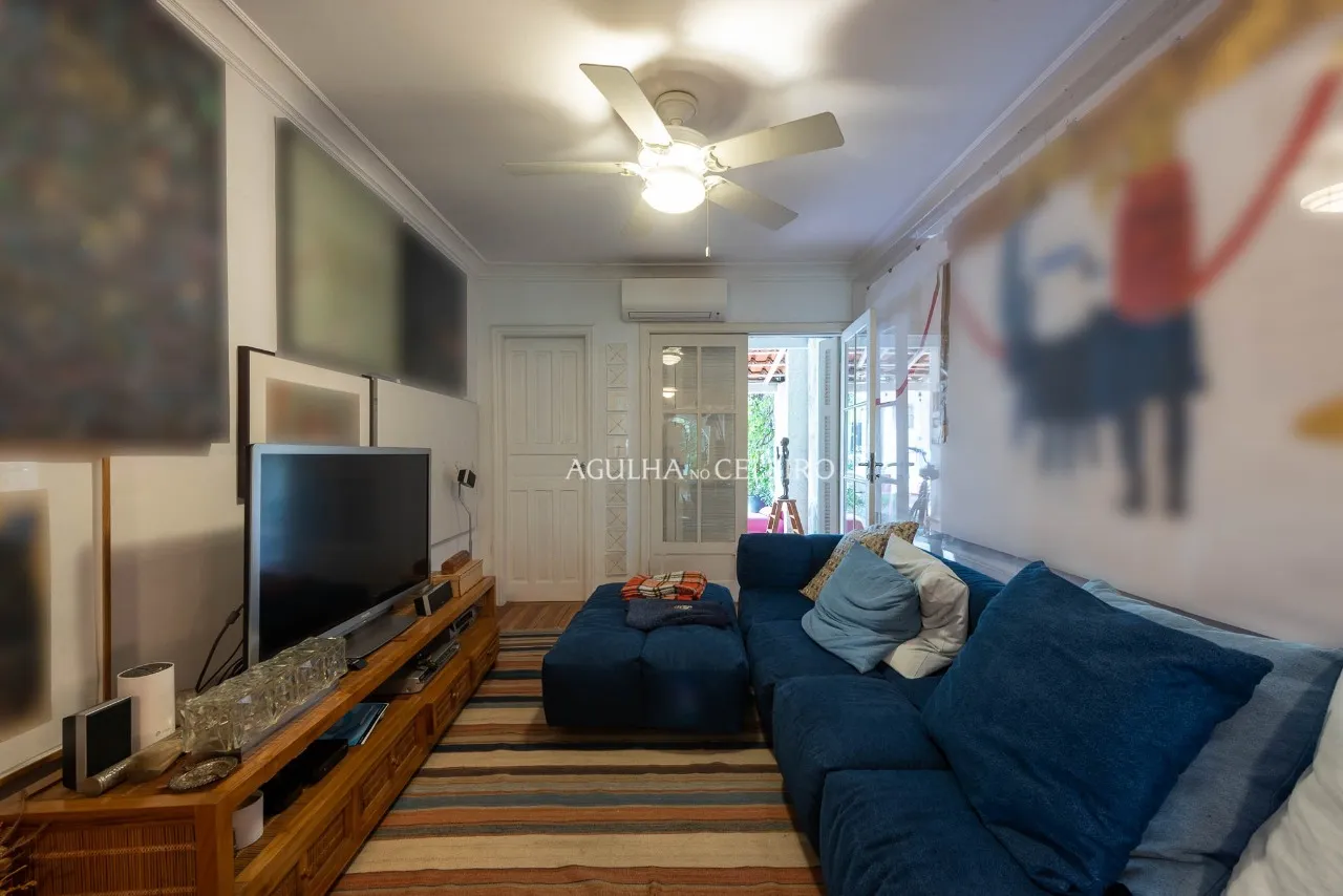 Casa charmosa à venda no Jardim Paulistano – 21364