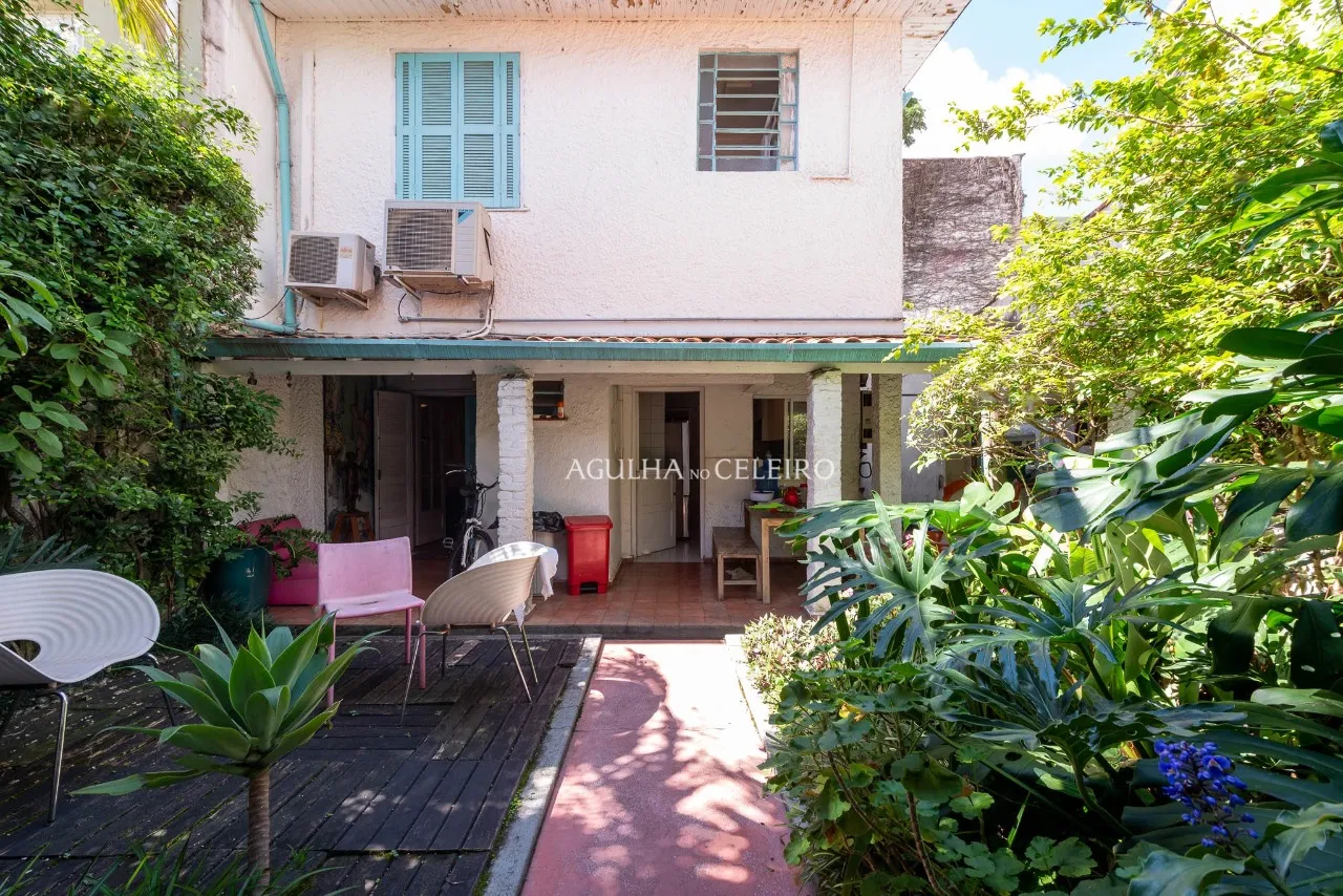 Casa charmosa à venda no Jardim Paulistano – 21364