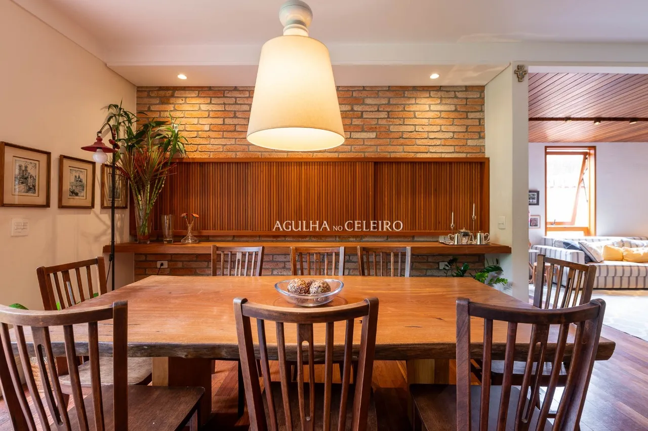 Casa térrea totalmente modernizada com área gourmet e edícula – 21377