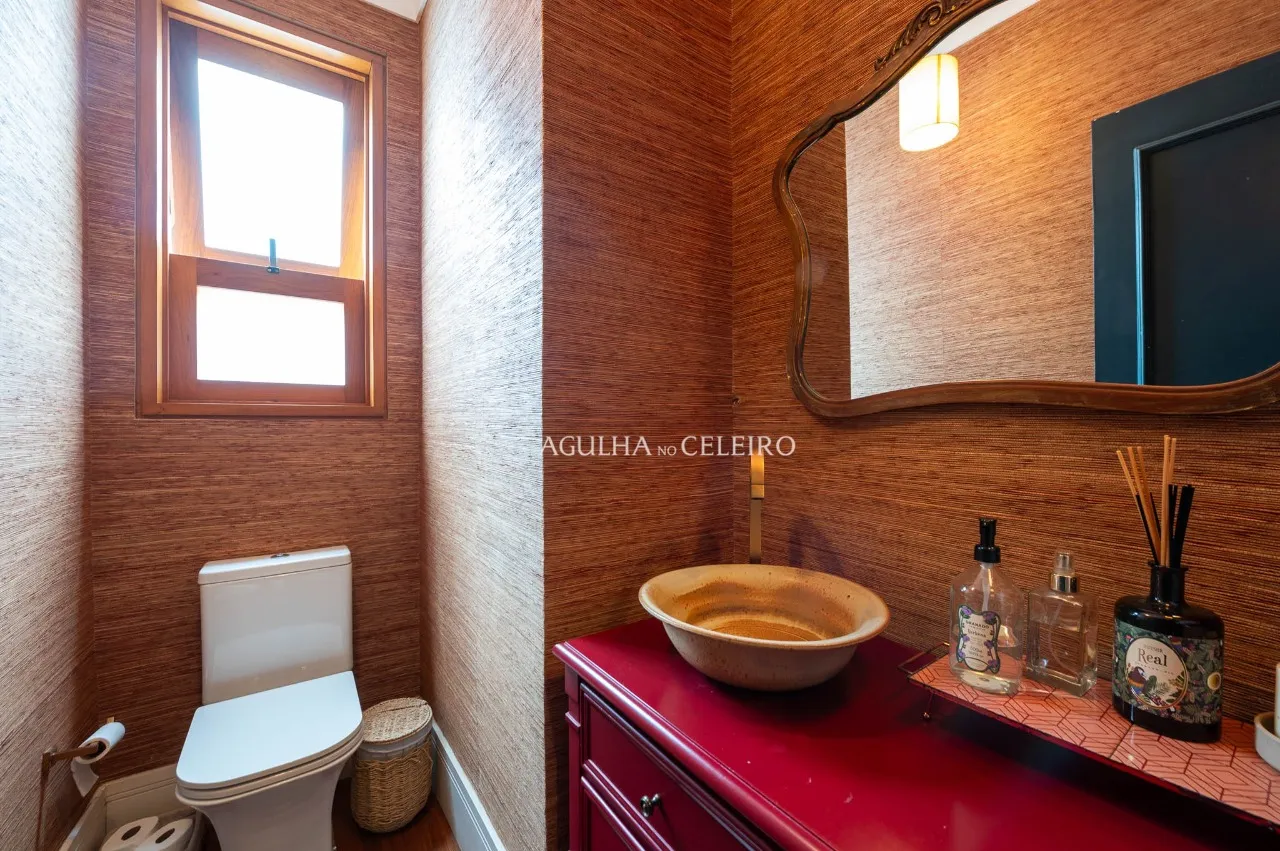 Casa térrea totalmente modernizada com área gourmet e edícula – 21377