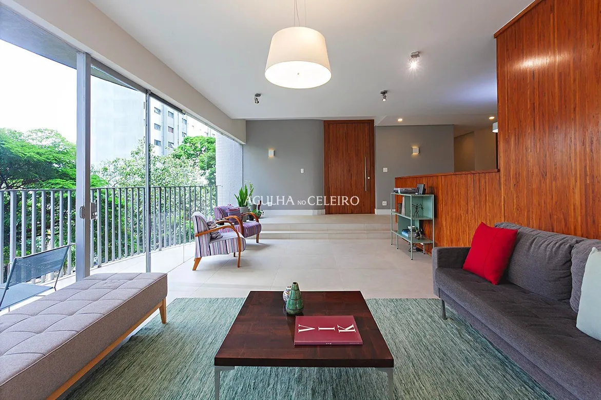 Apartamento espaçoso e com muita luz natural à venda na Vila Madalena – 21414