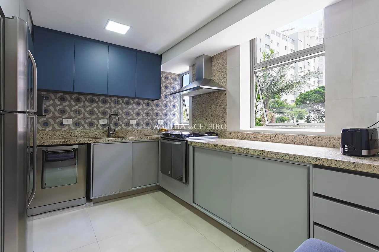 Apartamento espaçoso e com muita luz natural à venda na Vila Madalena – 21414