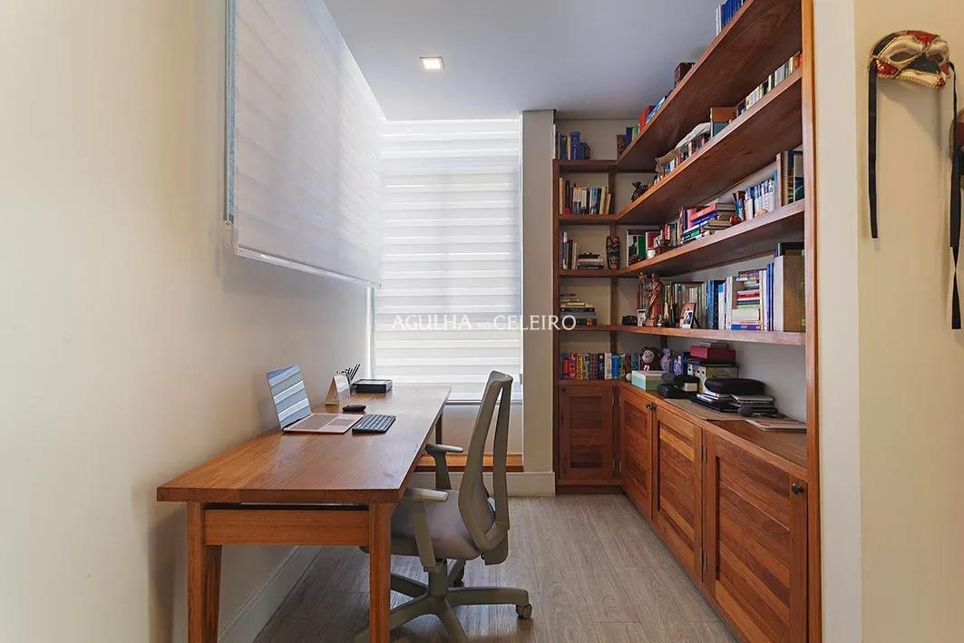 Apartamento espaçoso e com muita luz natural à venda na Vila Madalena – 21414