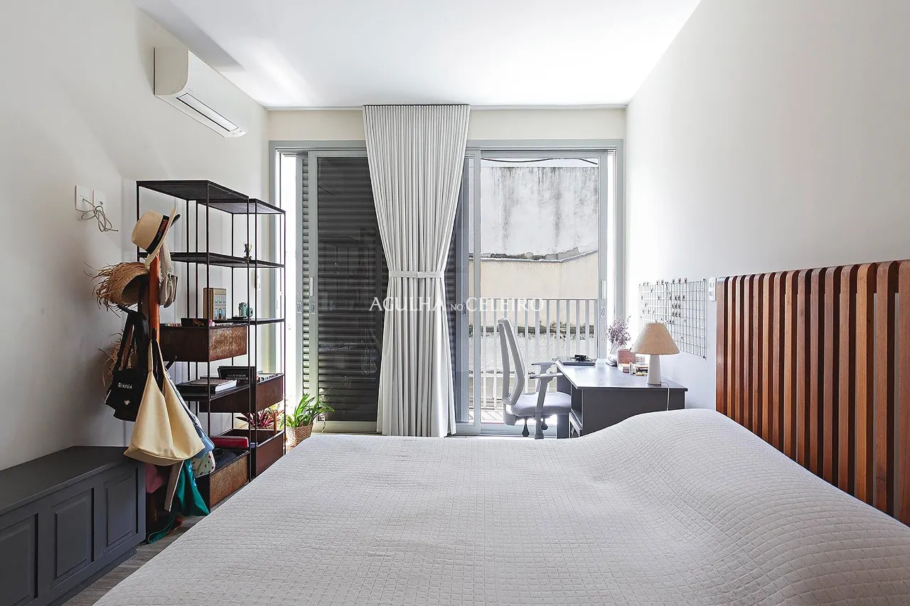 Apartamento espaçoso e com muita luz natural à venda na Vila Madalena – 21414