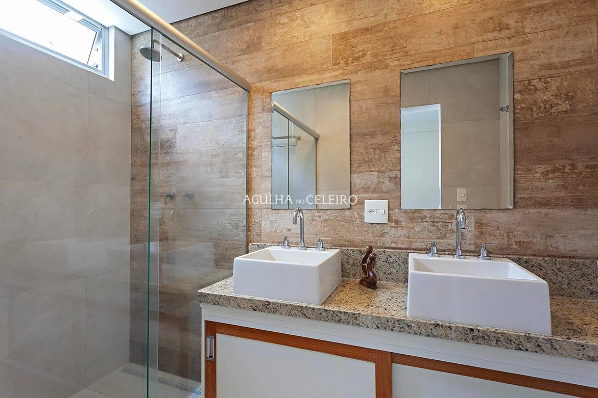 Apartamento espaçoso e com muita luz natural à venda na Vila Madalena – 21414