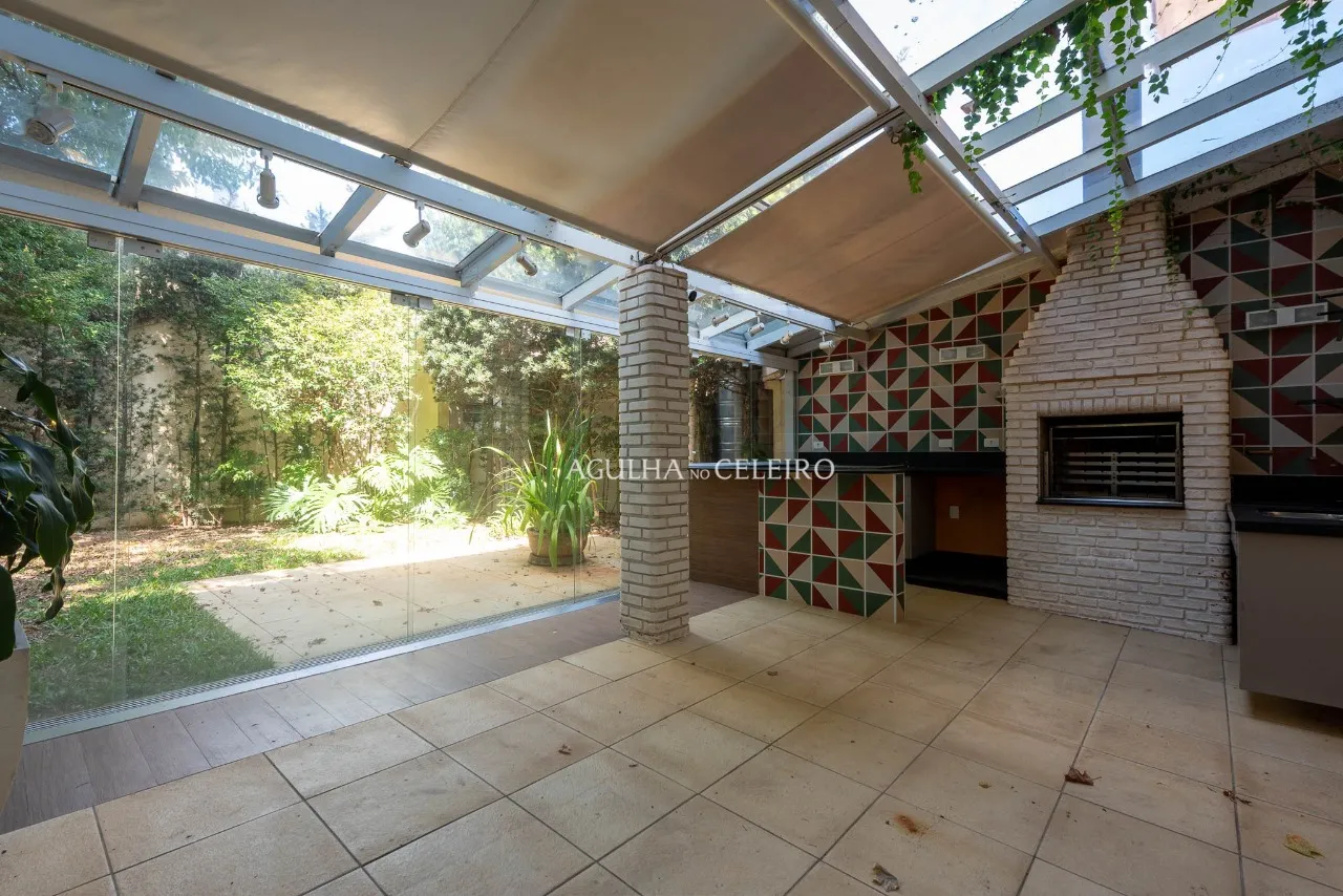 Casa moderna com conforto, espaço e localização privilegiada. – 21425