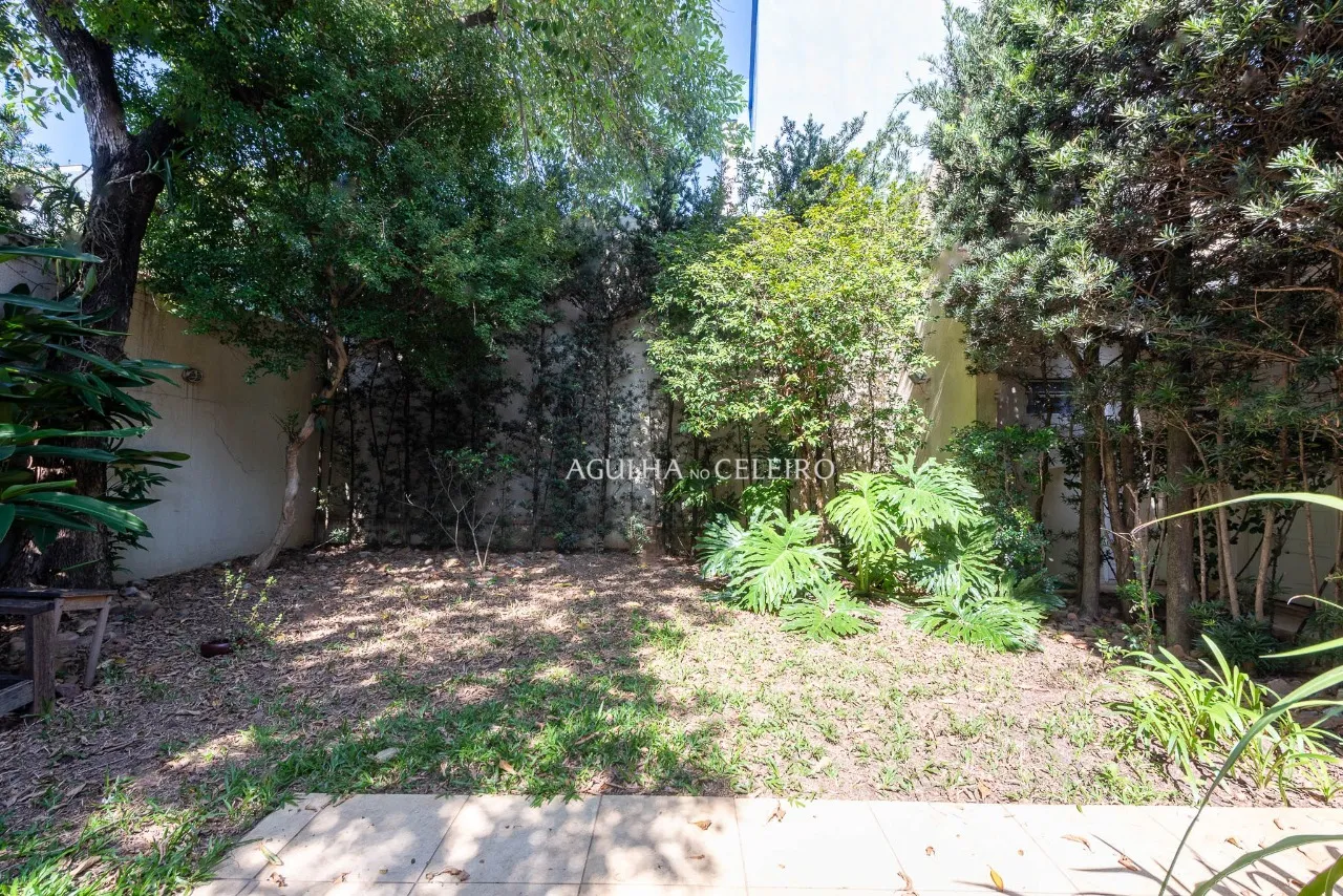 Casa moderna com conforto, espaço e localização privilegiada. – 21425