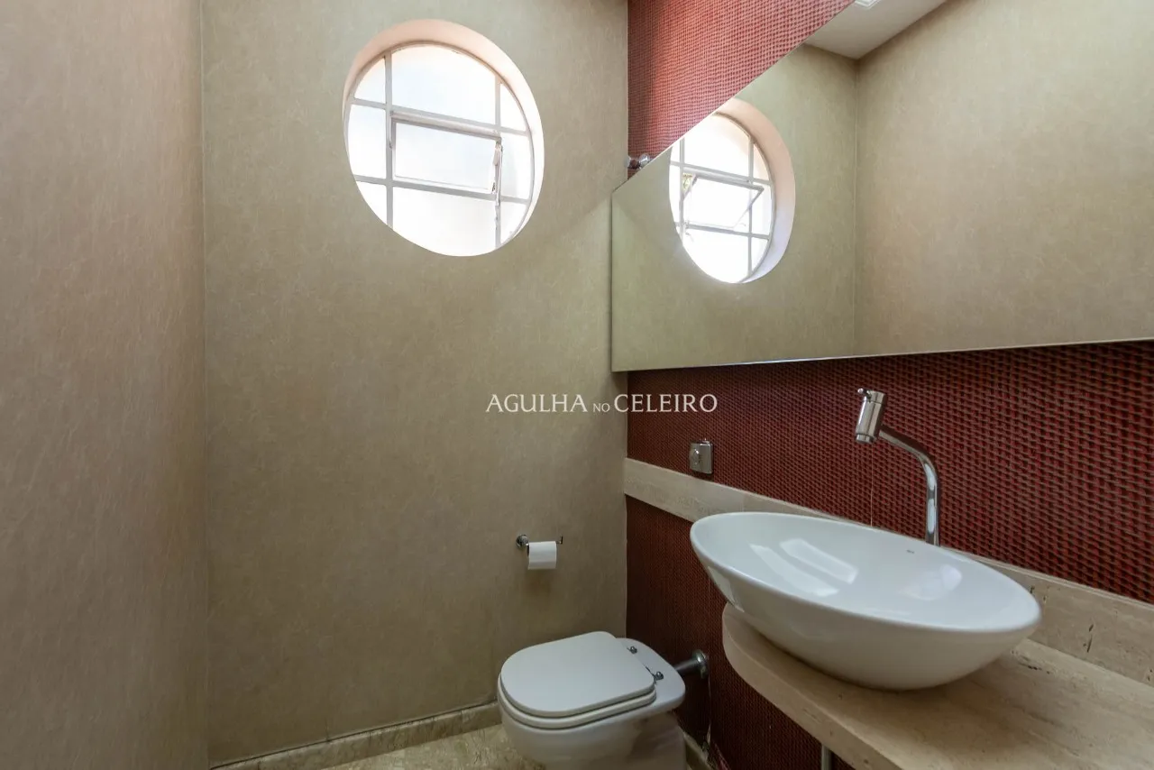 Casa moderna com conforto, espaço e localização privilegiada. – 21425