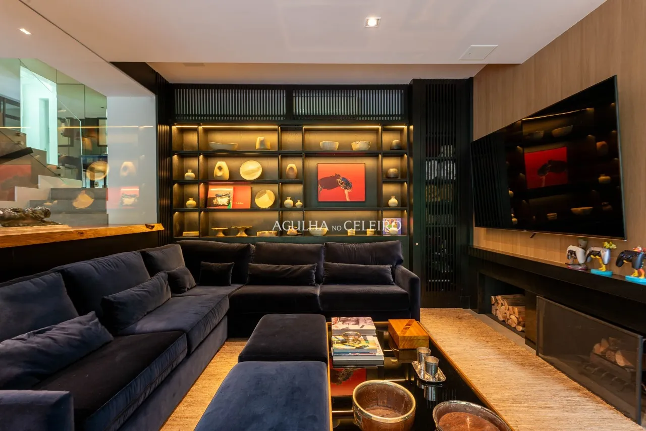 Casa contemporânea ao lado do Clube Paineiras com arquitetura autoral, lazer completo e segurança – 21433