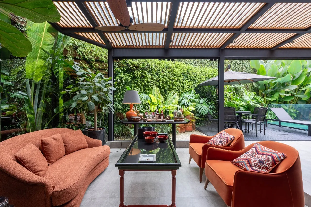 Casa contemporânea ao lado do Clube Paineiras com arquitetura autoral, lazer completo e segurança – 21433