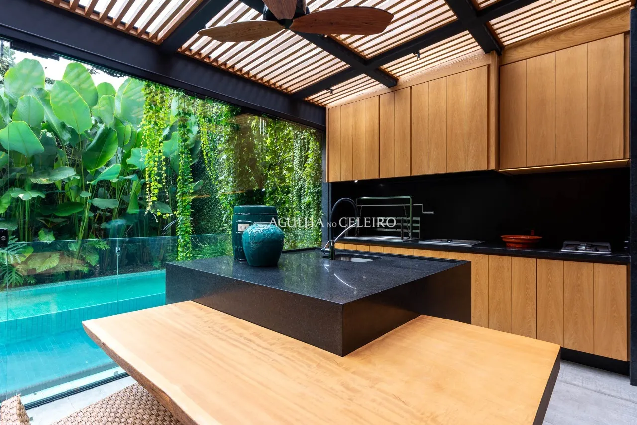 Casa contemporânea ao lado do Clube Paineiras com arquitetura autoral, lazer completo e segurança – 21433