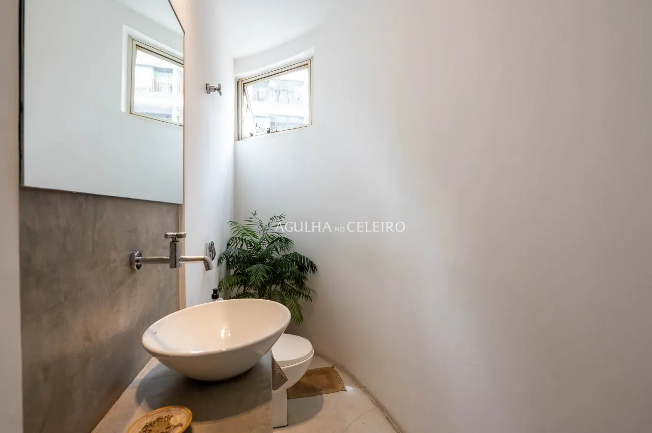 Apartamento espaçoso à venda na Vila Madalena – 21456