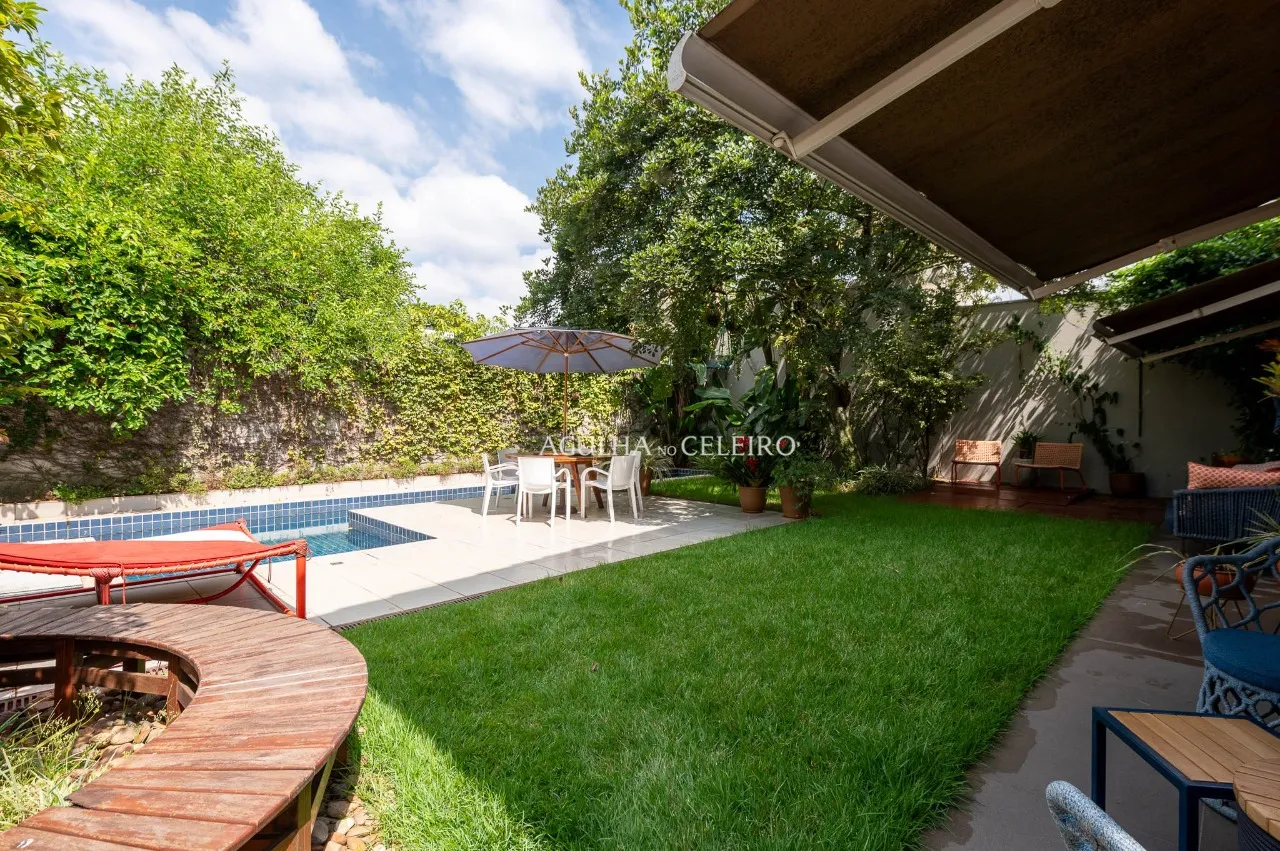 Excelente Oportunidade no Alto de Pinheiros: Casa com Piscina, Sauna e 4 Suítes. – 21457