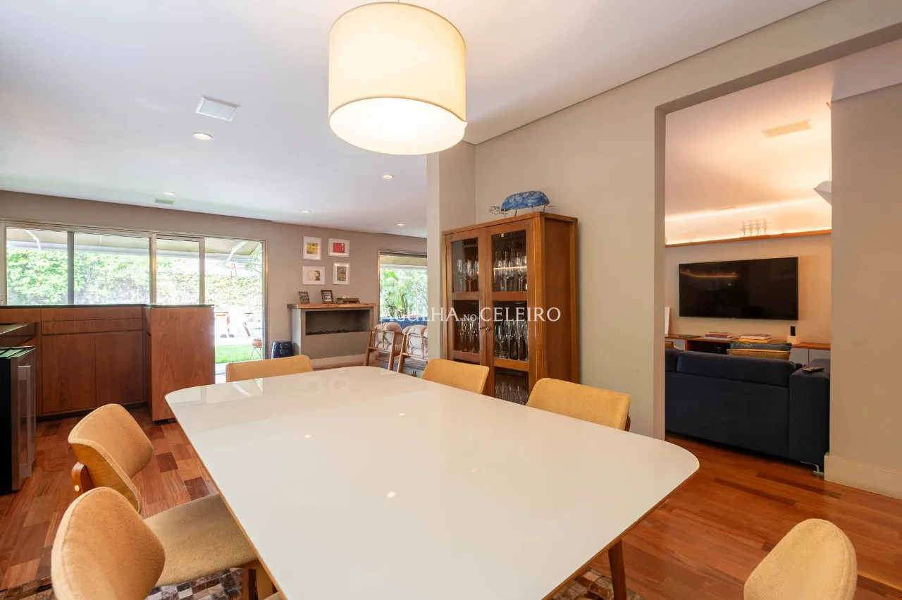 Excelente Oportunidade no Alto de Pinheiros: Casa com Piscina, Sauna e 4 Suítes. – 21457