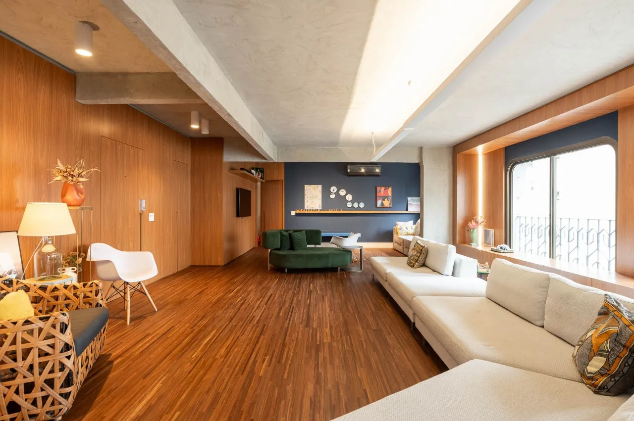 Apartamento Totalmente Reformado em Moema. – 21483