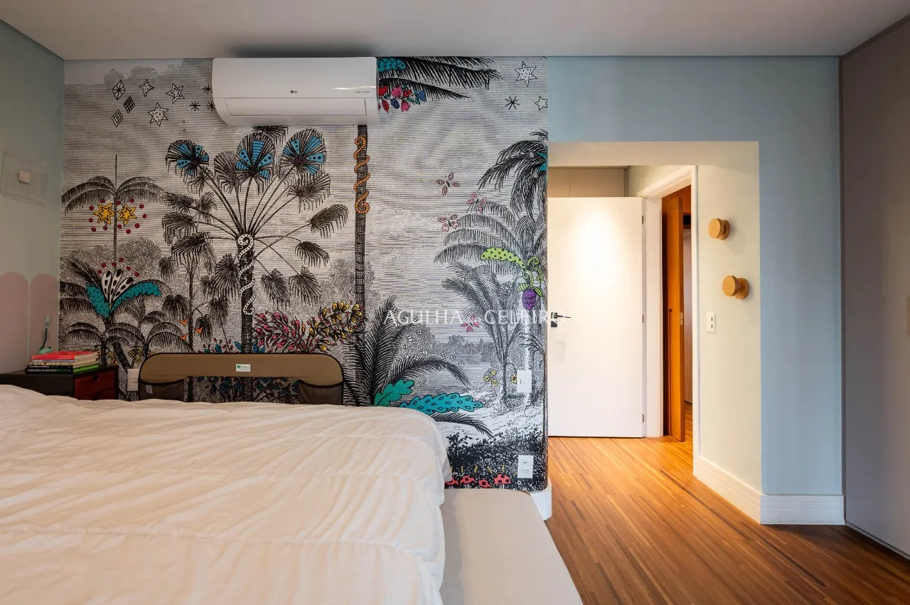 Apartamento Totalmente Reformado em Moema. – 21483