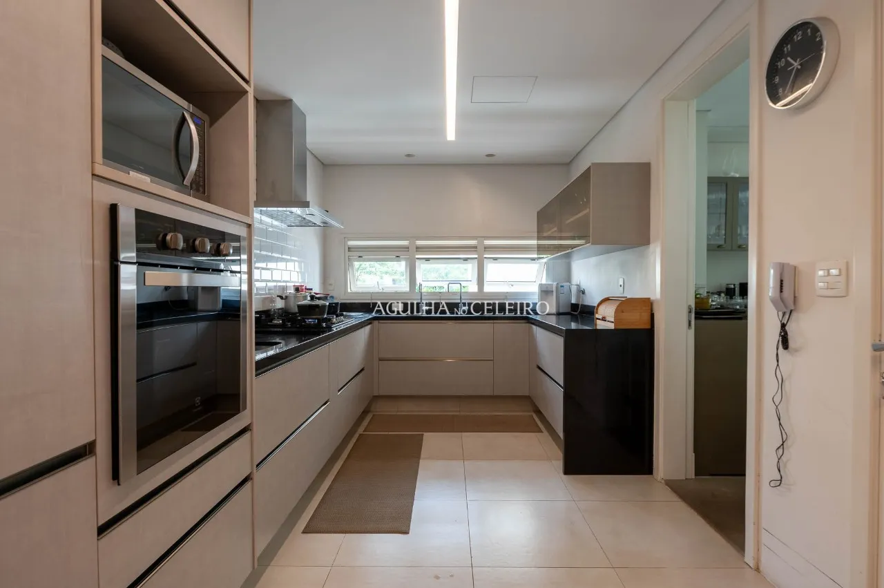 O Melhor do Itaim Bibi | Apartamento de alto padrão com 4 Suítes. – 21489