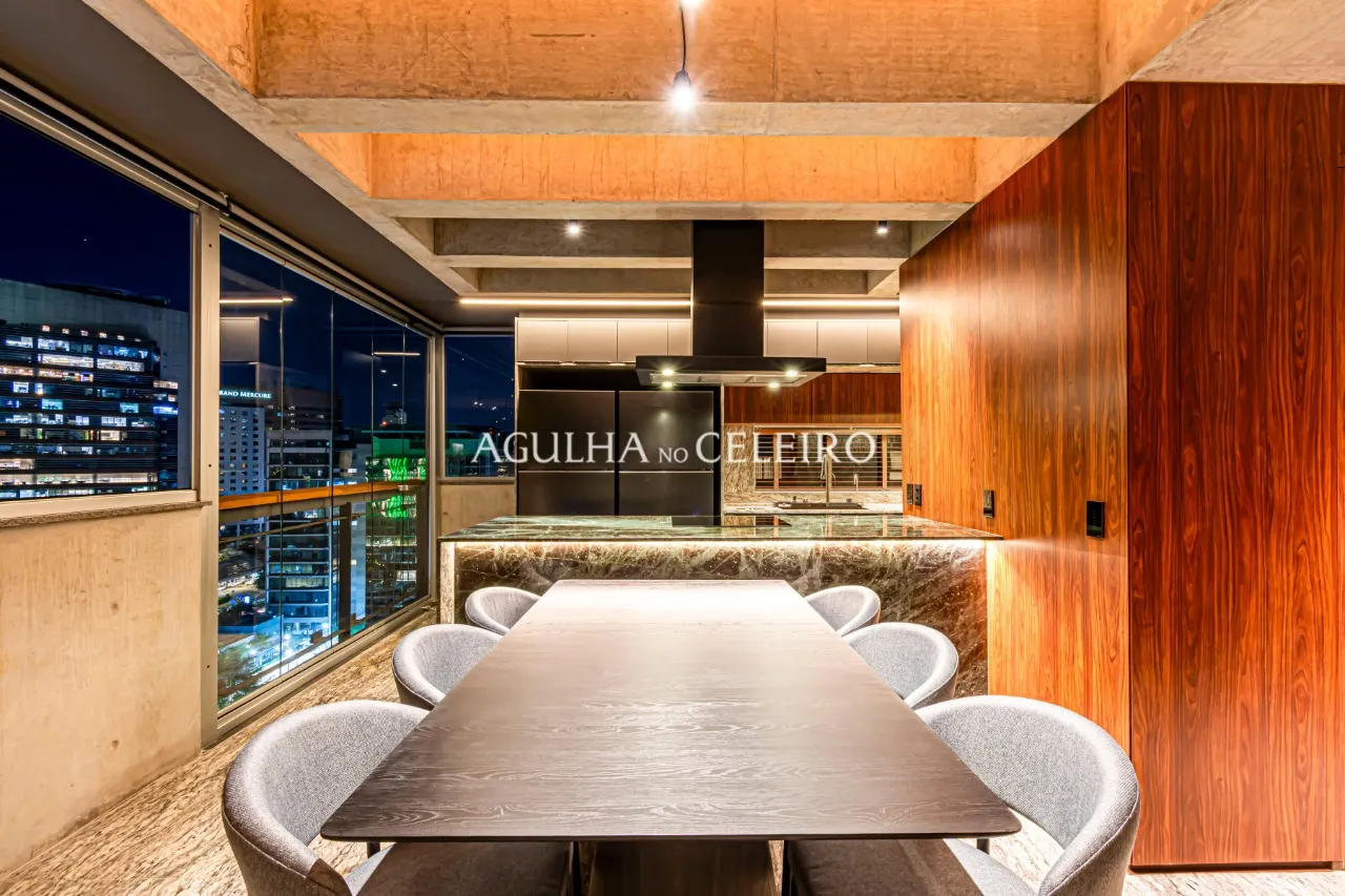 Elegância, espaço e vista privilegiada. – 21496