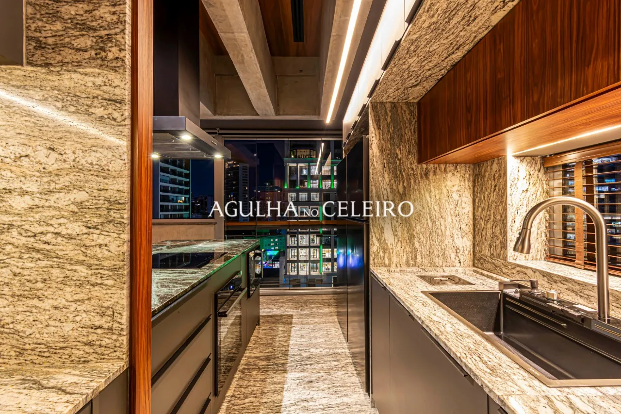 Elegância, espaço e vista privilegiada. – 21496