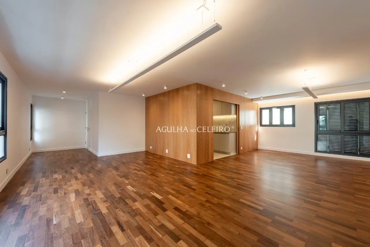 Apartamento totalmente reformado à venda no Jardim América – 21508