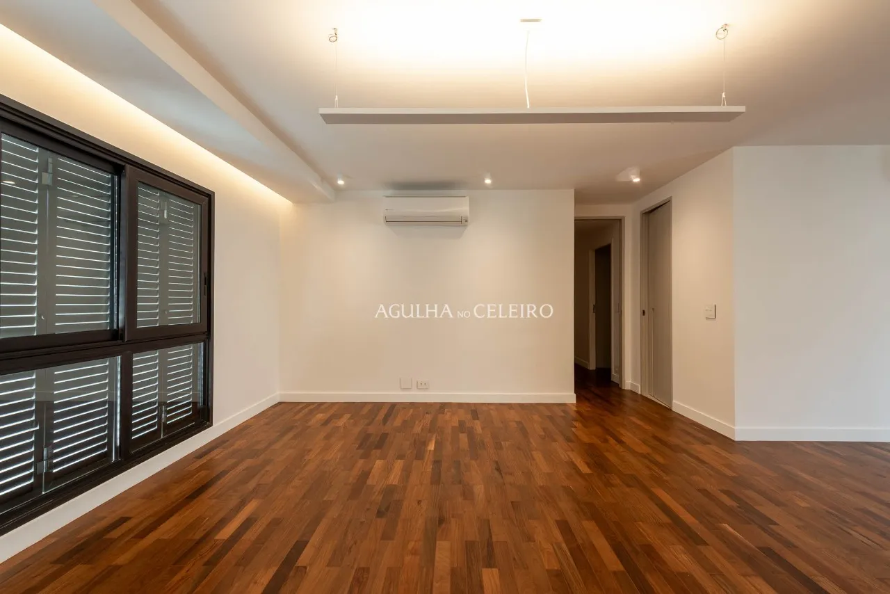 Apartamento totalmente reformado à venda no Jardim América – 21508