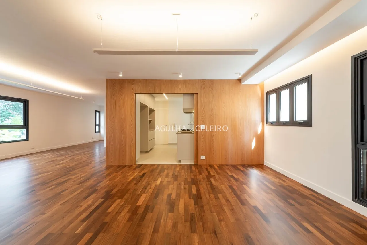 Apartamento totalmente reformado à venda no Jardim América – 21508