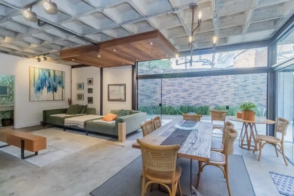 Casa de vila moderna com design arquitetônico único. – 21519