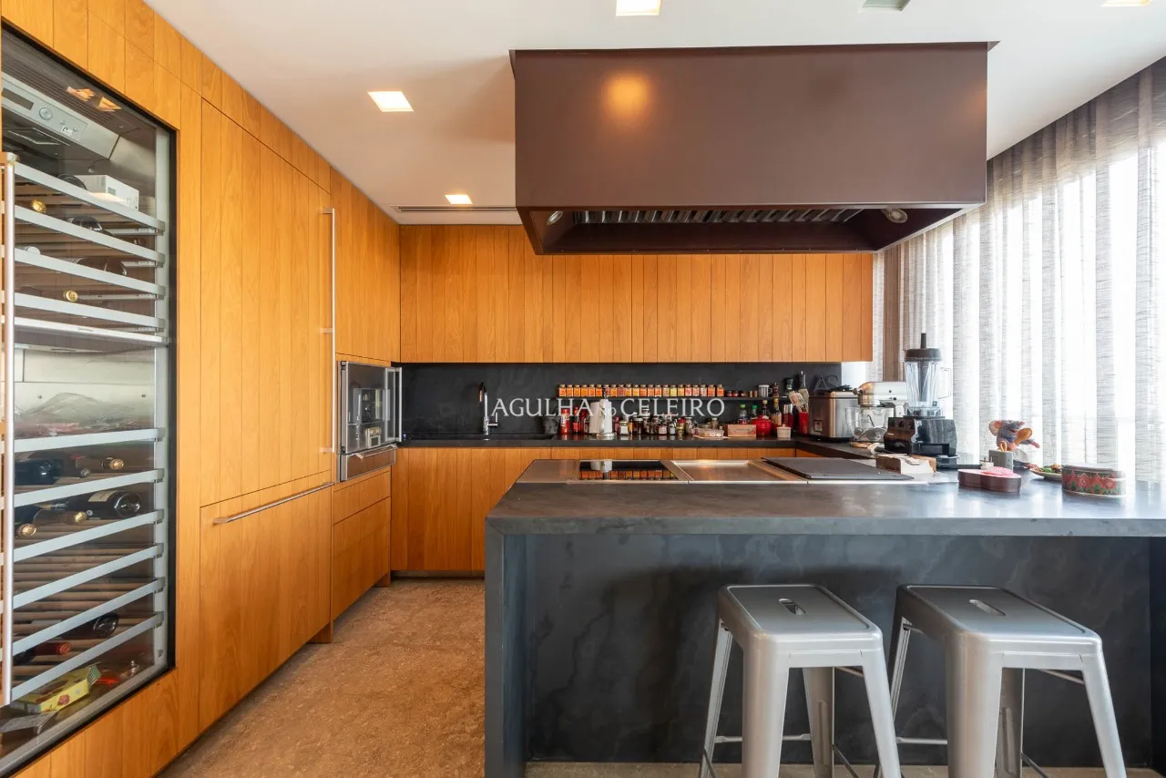 Apartamento lindo com varanda gourmet à venda em Alto de Pinheiros – 21533